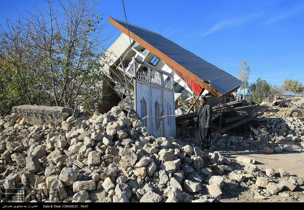 کمک یک میلیارد ریالی شورای شهر و شهرداری به مناطق زلزله زده/ اعزام ۱۳ کامیون کمک های مردمی توسط شهرداری   