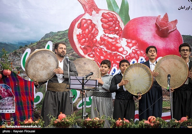 جشن دانه های سرخ اورامان در کنار حفظ شئونات اسلامی مبارک است