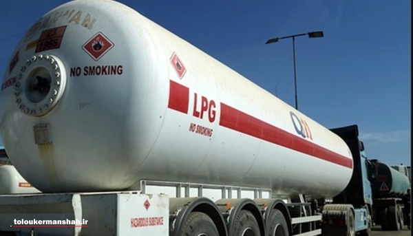 کشف بیش از ۲۶۵ هزار لیتر سوخت قاچاق از کامیون های عراقی توسط ماموران گمرک پرویز خان