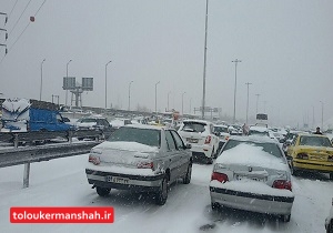 امداد رسانی به۳۷۶۵ مسافر گرفتار شده در برف و کولاک جاده های استان کرمانشاه