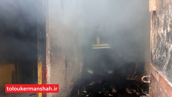جوان کرمانشاهی خانه پدریش را به آتش کشید و مادرش را زخمی‌کرد