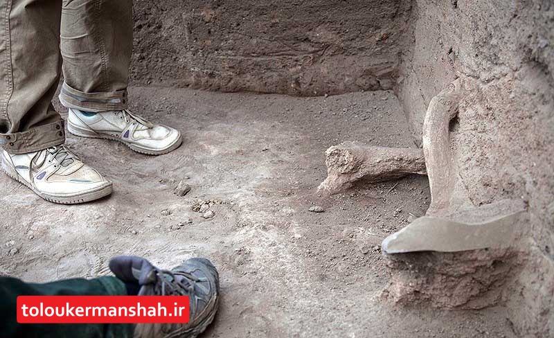 کتیبه ۴۰۰۰ ساله تخریب شده در ثلاث باباجانی مرمت می‌شود
