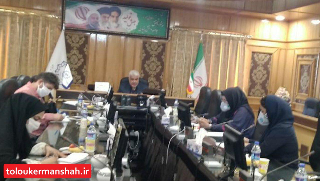 آزمون را با رعایت سلامت و دستورالعمل های بهداشتی برگزار می کنیم/همراه داشتن تلفن همراه حتی خاموش تقلب است
