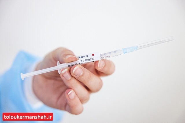 ۵۰ درصد جمعیت هدف کرمانشاه دوز اول واکسن کرونا را زده‌اند