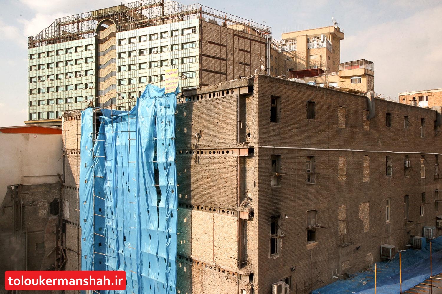 “متروپلهای دوم” در کرمانشاه هستند/ تخلف را به شهرداری گزارش میدهیم، اما برخوردی نمیشود