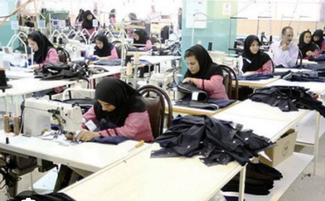 چراغ صنعت پوشاک زنانه در کرمانشاه روبه خاموشی است/سفارشات مدارس با بی میلی به تولیدکنندگان داخلی داده شد