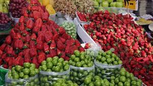 چنبره گرانی بر بازار میوه فروشان/بازار خراب این روزهای میدان بار کرمانشاه