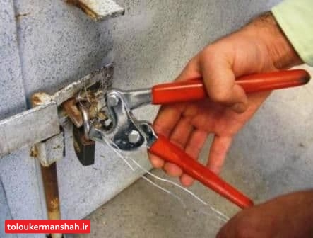 پلمب ۱۸۵ واحد صنفی در راستای پیشگیری از شیوع کرونا در سرپل ذهاب