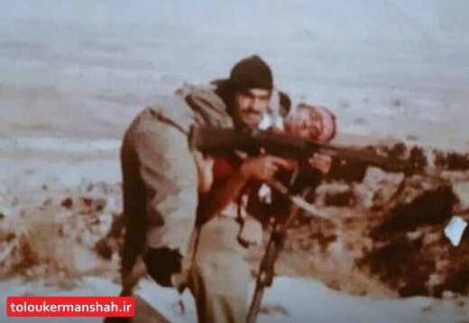 بازتاب مجازی کسترده تصویری تاثیرگذار از پدر سامان صیدی (محکوم به اعدام) در جبهه جنگ با عراق