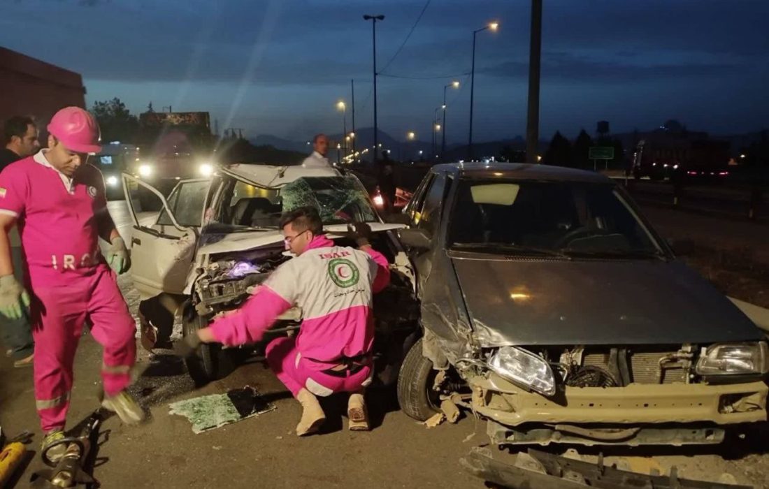 ۳مصدوم در حادثه واژگونی خودروی سمند در بیستون