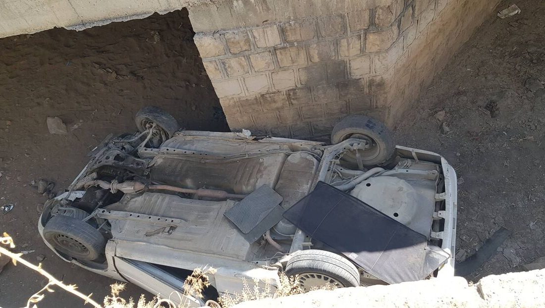 ۲ نفر بر اثر سقوط سواری پراید از پل در محور کامیاران به کرمانشاه مصدوم شدند