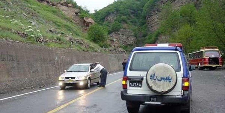 استفاده از تلفن همراه احتمال وقوع تصادف را ۶ برابر میکند