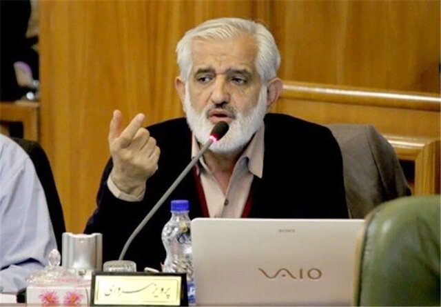 سیستم نظارت بر انتخابات شوراها غلط است/ پیگیر رفع مشکل ساخت و ساز زمینهای قولنامهای هستیم