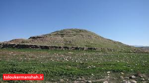 هیچ محوطه باستانی نیست که از تخریب گنجیابان در امان مانده باشد