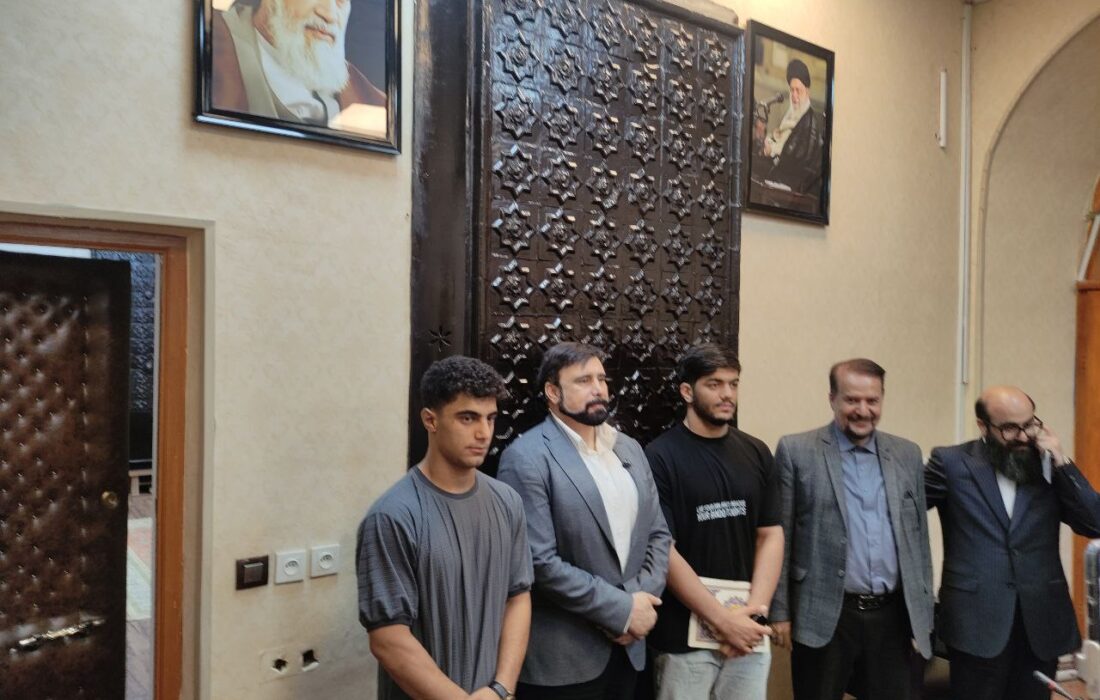 تجلیل از دو مدال آور جوان کشتی کرمانشاه