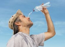 مصرف منظم مایعات بهترین راه پیشگیری از گرمازدگی است
