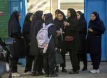 ساعات کاری یکی از والدین شاغل دانش‌آموز در کرمانشاه شناور شد