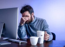 کافئین تسکین دهنده سردرد است یا عامل آن؟