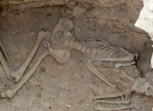 ۷۰ درصد گورستان پارتی تاق‌بستان کاوش شده/ تبدیل این محوطه به سایت موزه در دستور کار است