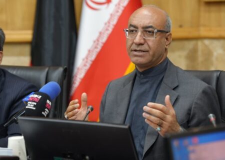 امنیت غذایی از حمایت از کشاورز آغاز می‌شود/ نظارت بر بازار از مزرعه تا سفره مردم تشدید شود