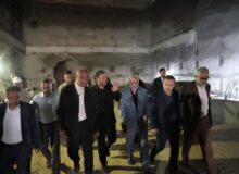  مجموعه مدیریت استان و شهردار کرمانشاه با جدیت تمام پروژه قطار شهری را دنبال می‌کنند