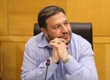 رشیدی: مردم هزینه حمایت از خودروسازان را با خودروهای گران و بیکیفیت میپردازند